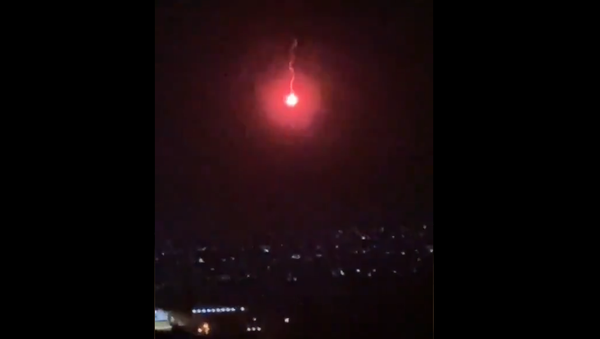 Screenshot from the video showing the moment of an alleged meteor falling down from the sky in Akkar, Lebanon - Sputnik International