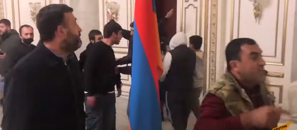 Protests Erupt in Armenian Capital of Yerevan after Nagorno-Karabakh Ceasefire Deal - Sputnik International