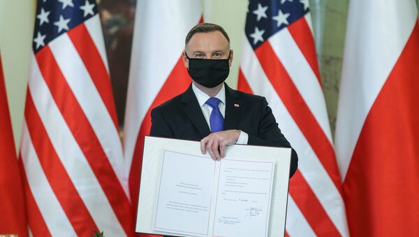 Polish President Andrzej Duda ratifies the Poland–United States Enhanced Defense Cooperation Agreement (EDCA) in Warsaw on November 10, 2020 - Sputnik International
