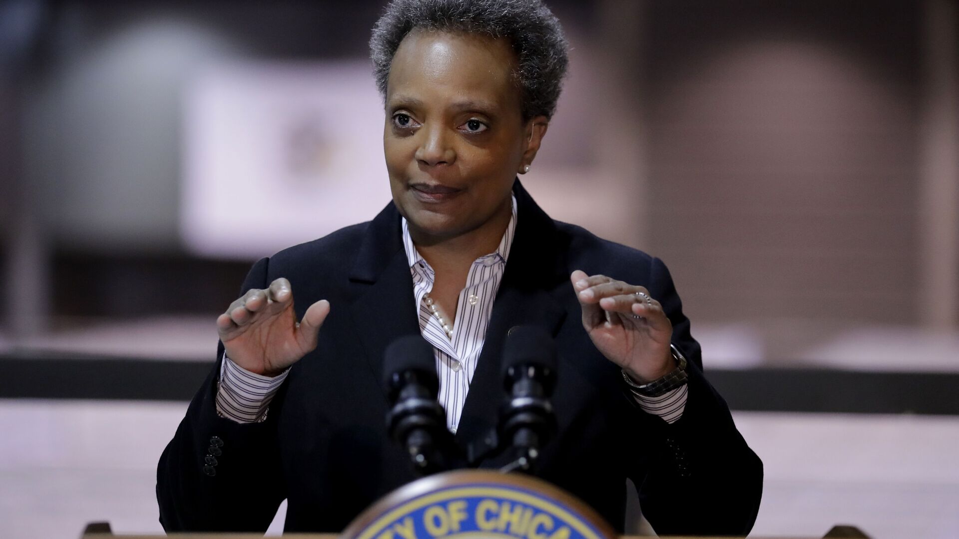 File-In this April 10, 2020 file photo Chicago Mayor Lori Lightfoot speaks during a news conference in Hall A at the COVID-19 alternate site at McCormick Place in Chicago. - Sputnik International, 1920, 01.09.2022