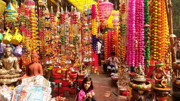 Pandemic Blues: Flagging Sales Rob Potters & Clay Lamp Craftsmen of Diwali's Lustre - Sputnik International