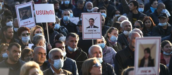 Opposition rally participants in Yerevan - Sputnik International
