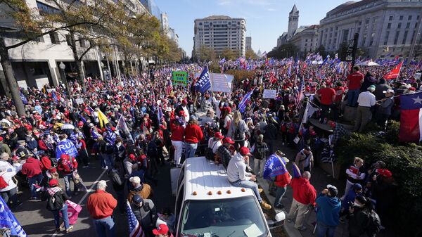 Supporters of President Donald Trump rally at Freedom Plaza on Saturday, Nov. 14, 2020, in Washington. - Sputnik International