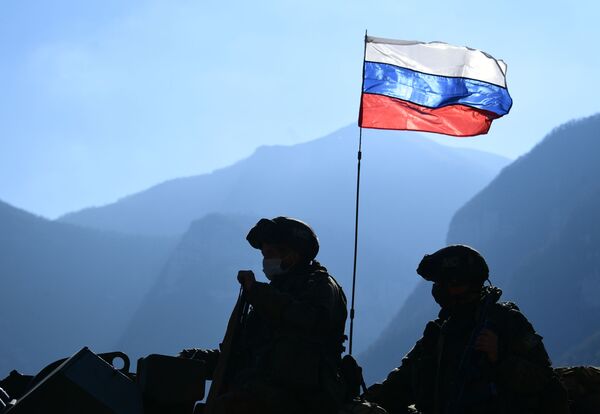 Nagorno-Karabakh Residents Feel 'Relieved' at Seeing Russian Peacekeepers Arrive - Sputnik International