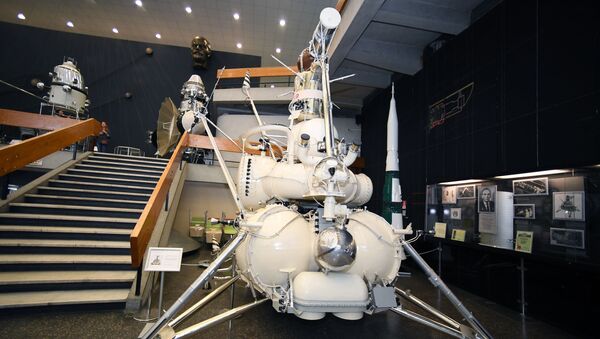 Soviet Luna-16 (Moon-16) automated station in the museum.  - Sputnik International