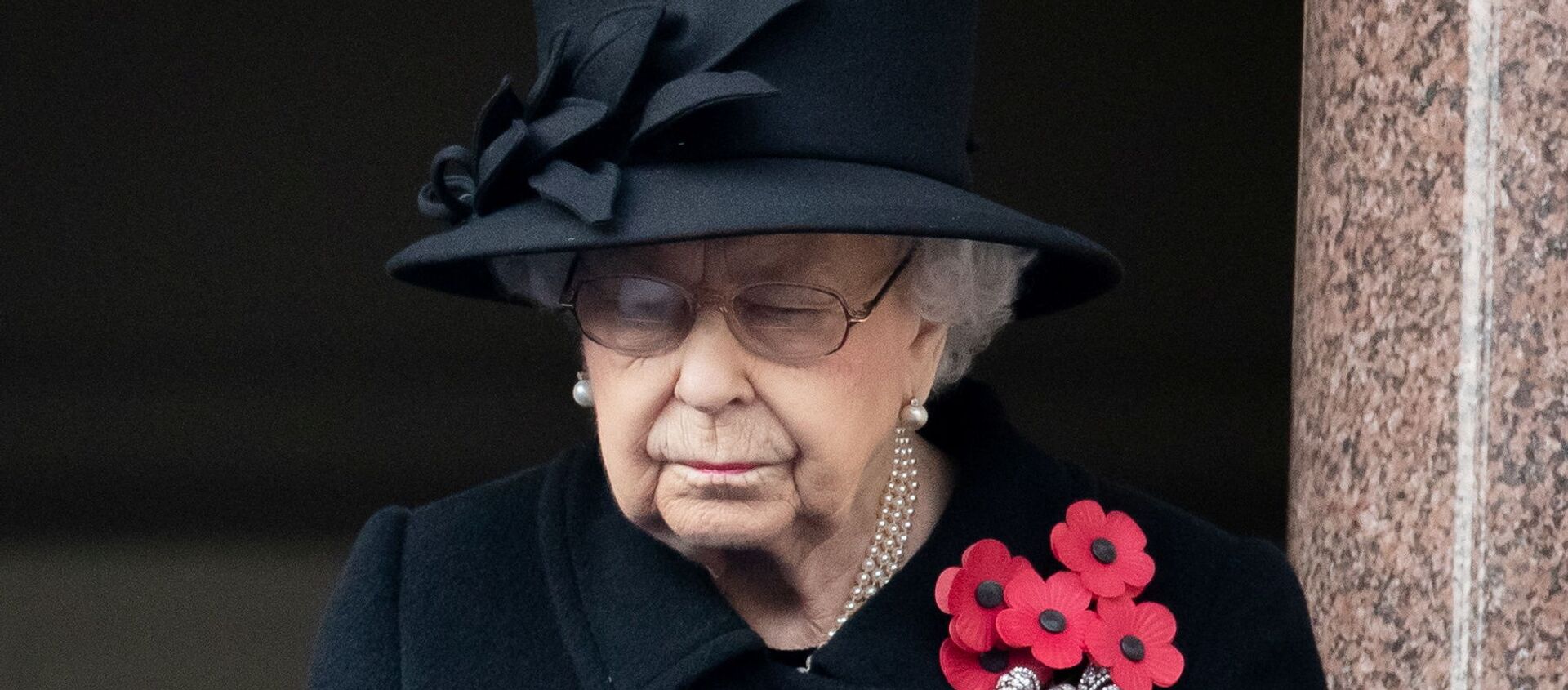 Britain's Queen Elizabeth attends the National Service of Remembrance at The Cenotaph on Whitehall in London, Britain November 8, 2020. - Sputnik International, 1920, 16.11.2020