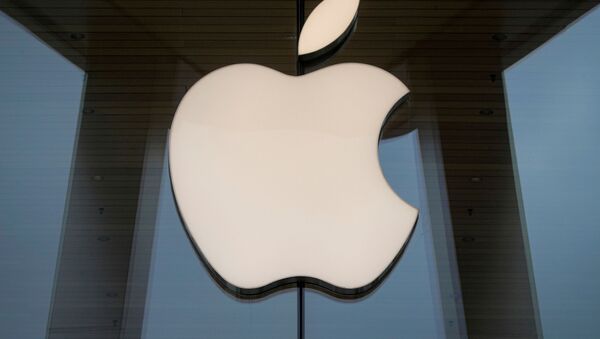 The Apple logo is seen at an Apple Store in Brooklyn, New York, U.S. October 23, 2020.  - Sputnik International