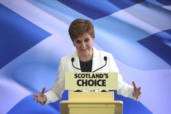 Scottish Conservative Leader Suggests Tories Could Enter Coalition With Labour to Oust SNP Scottish Conservative Leader Suggests Tories Could Enter Coalition With Labour to Oust SNP - Sputnik International