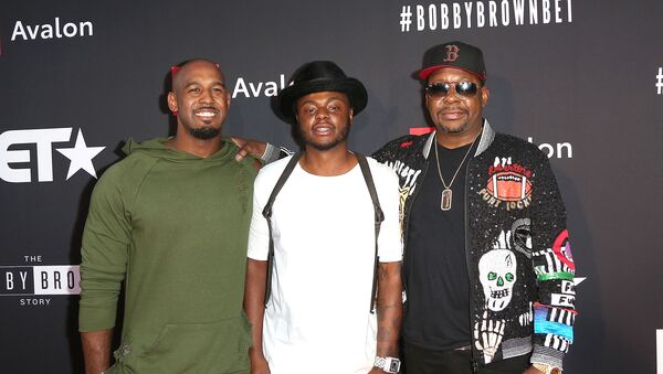 Landon Brown, Bobby Brown Jr., and Bobby Brown arrive at the premiere screening of The Bobby Brown Story presented by BET and Toyota at Paramount Theater on the Paramount Studios lot on 29 August 2018 in Hollywood, California.   - Sputnik International