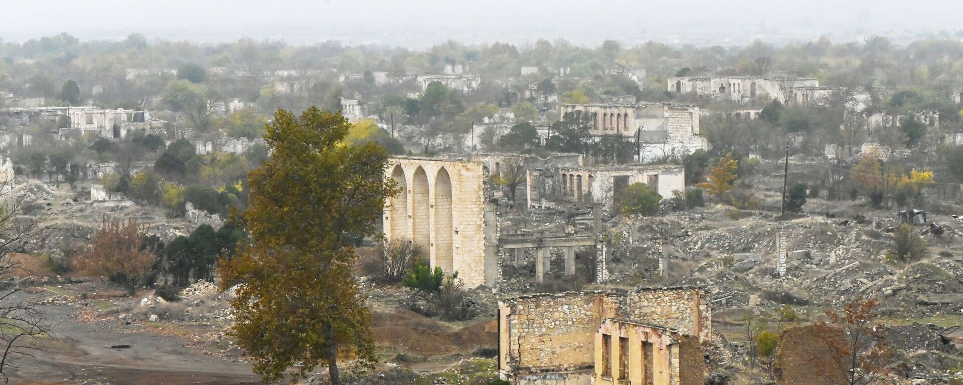 The view shows the destroyed part of the city of Aghdam, the self-proclaimed Nagorno-Karabakh Republic. The city was almost completely destroyed during the fighting in the early 90's. According to the ceasefire agreement in Nagorno-Karabakh, the Agdam region must be transferred to the Republic of Azerbaijan by November 20, 2020 - Sputnik International, 1920, 03.08.2022