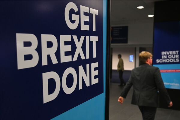 UK Cabinet to Reportedly Support PM Johnson's No-Deal Brexit If Necessary UK Cabinet to Reportedly Support PM Johnson's No-Deal Brexit If Necessary - Sputnik International