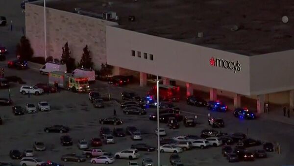 Screenshot image captures scene at the Mayfair Mall in Wauwatosa, Wisconsin, where law enforcement officials have indicated an active shooter situation has unfolded. Multiple injures have been reported; however,  Wauwatosa Mayor Dennis McBride indicated that injuries are non-life threatening. - Sputnik International