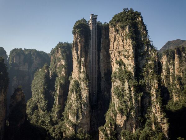 An aerial view of the Bailong Elevator in Zhangjiajie National Forest Park, China's Hunan province.  - Sputnik International