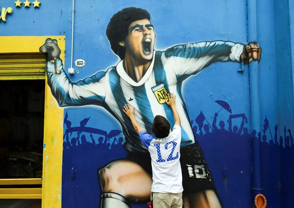 Rest in Peace, Golden Kid: World Mourns Death of Football Maverick Diego Maradona - Sputnik International