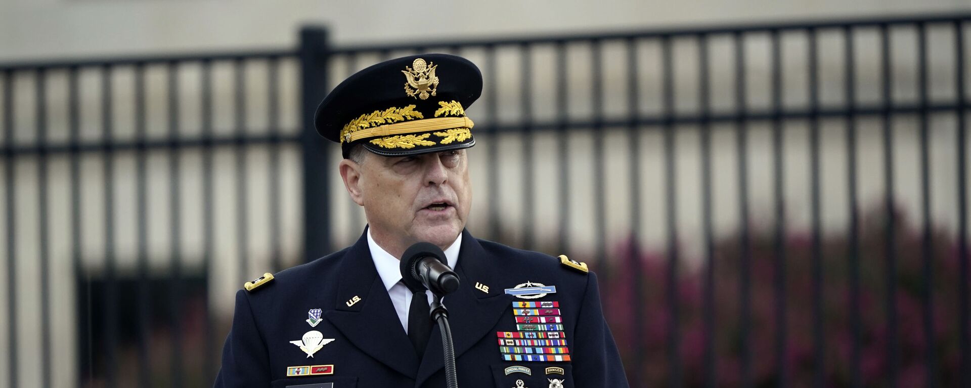 Chairman of the Joint Chiefs Gen. Mark Milley speaks during a ceremony at the National 9/11 Pentagon Memorial to honor the 184 people killed in the 2001 terrorist attack on the Pentagon, in Washington, Friday Sept. 11, 2020 - Sputnik International, 1920, 07.03.2022