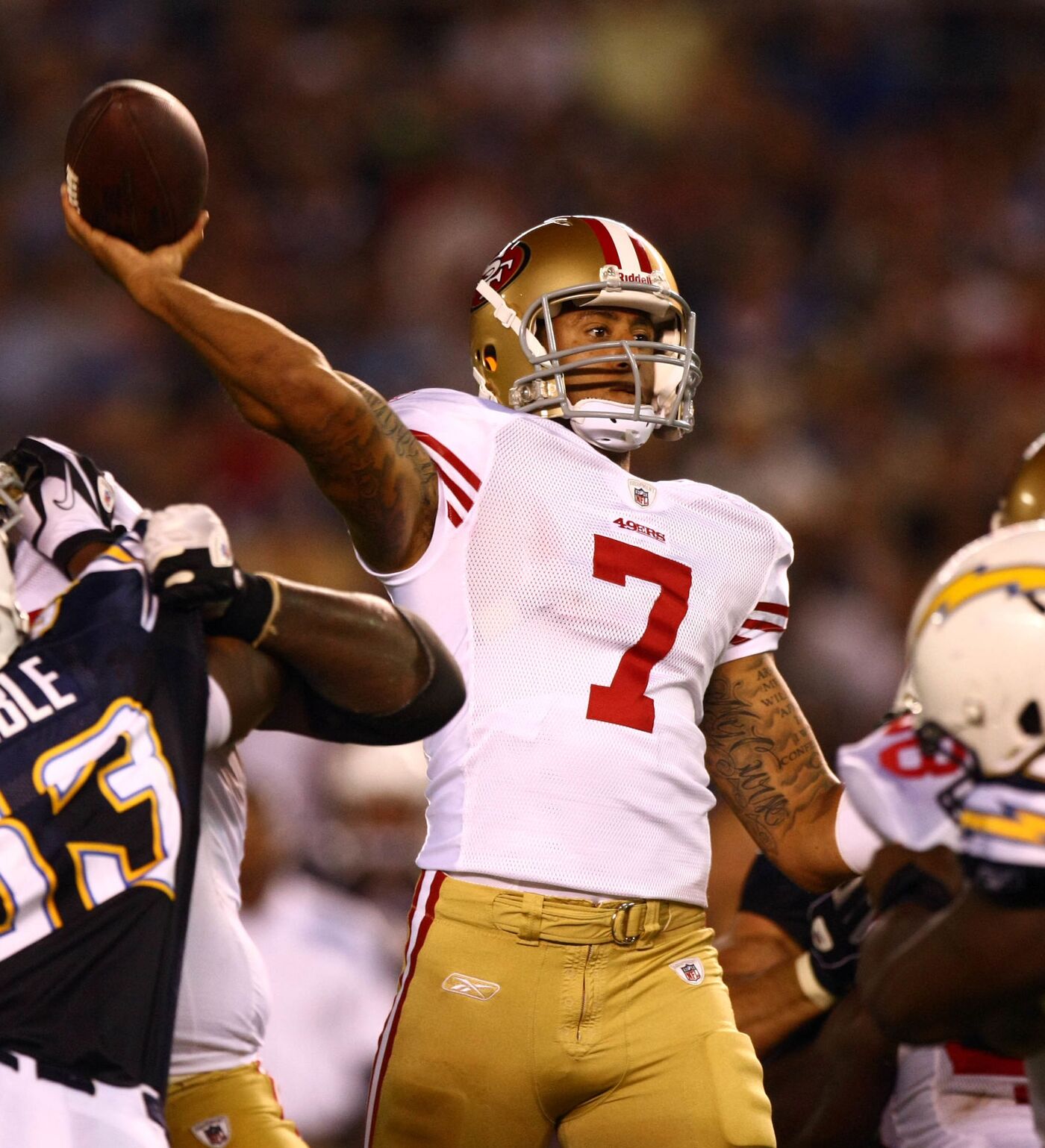 Colin Kaepernick's debut jersey becomes most expensive NFL jersey ever sold  at auction