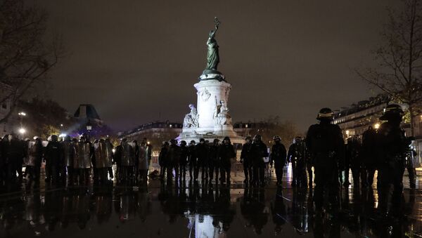 Riot police officers gather on the Place de la Republique after a demonstration, Saturday, Dec. 5, 2020 in Paris - Sputnik International