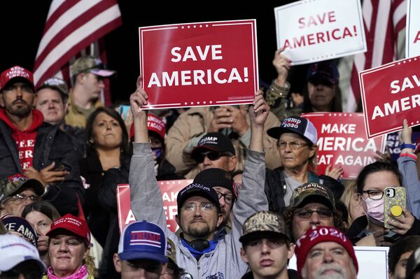 Trump Reportedly Mulling Skipping Biden Inauguration to Stage 'Grand Finale Exit' Opposition Rally - Sputnik International