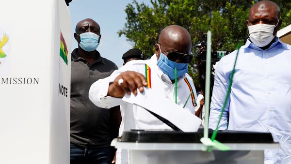 Ghana's President Nana Akufo-Addo casts his ballot at a polling station during presidential and parliamentary elections in Kyebi, Ghana December 7, 2020. - Sputnik International