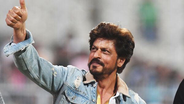 Bollywood actor and co-owner of Kolkata Knight Riders Shah Rukh Khan greets spectators after the Indian Premier League (IPL) Twenty20 cricket match between Kolkata Knight Riders and Sunrisers Hyderabad at the Eden Gardens Stadium in Kolkata on March 24, 2019. - Sputnik International