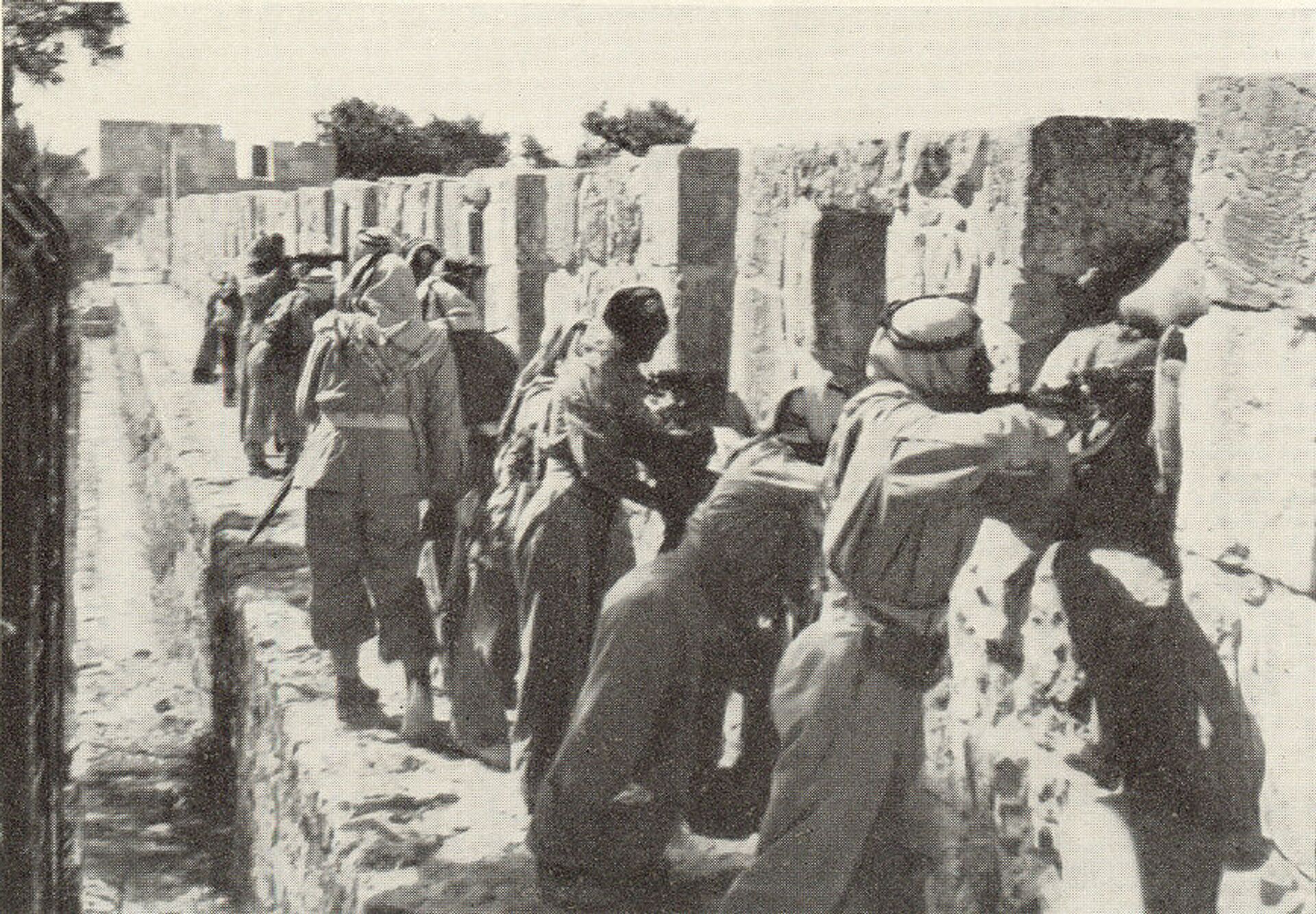 A platoon of soldiers in the Arab Legion defends the walls of Old Jerusalem from Israeli forces during the 1948 Arab-Israeli War - Sputnik International, 1920, 12.10.2023
