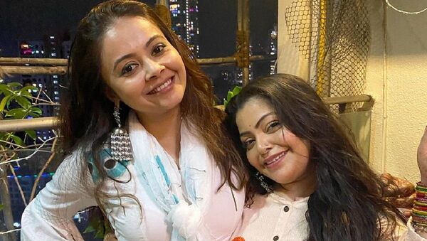 Devoleena and Divya Bhatnagar - Sputnik International