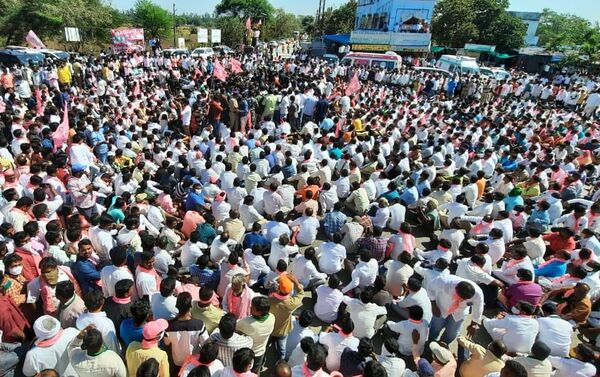 Protesting Farmers in India - Sputnik International