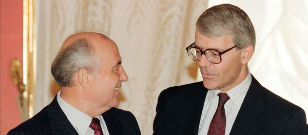 John Major with Mikhail Gorbachev in Moscow in 1991 John Major with Mikhail Gorbachev in Moscow in 1991 - Sputnik International