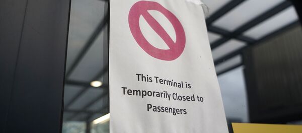 A sign alerts travels to the closure of Terminal 3 at Heathrow Airport in west London on December 21, 2020, as a string of countries around the world banned travellers arriving from the UK, due to the rapid spread of a new, more-infectious coronavirus strain.  - Sputnik International
