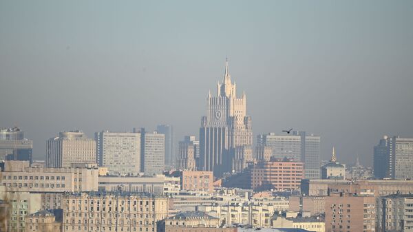 View of the building of the Ministry of Foreign Affairs of Russia from the observation deck on Vorobyovy Hills in Moscow - Sputnik International