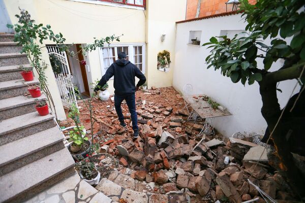 Rubble-Covered Streets & Devastated Towns: Croatia Reels From Worst Quake in Decades - Sputnik International