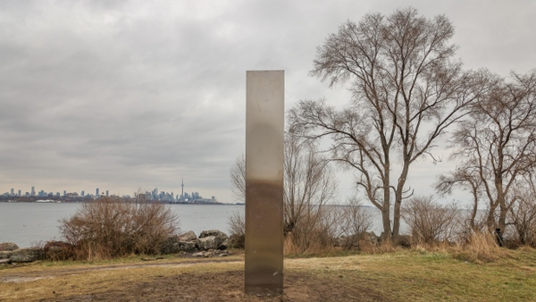A mysterious monolith in Toronto, Canada - Sputnik International