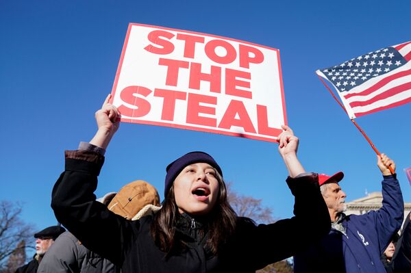 Retired Four-Star US Army General Compares 'Radical' Pro-Trump Protestors to Al-Qaeda - Sputnik International