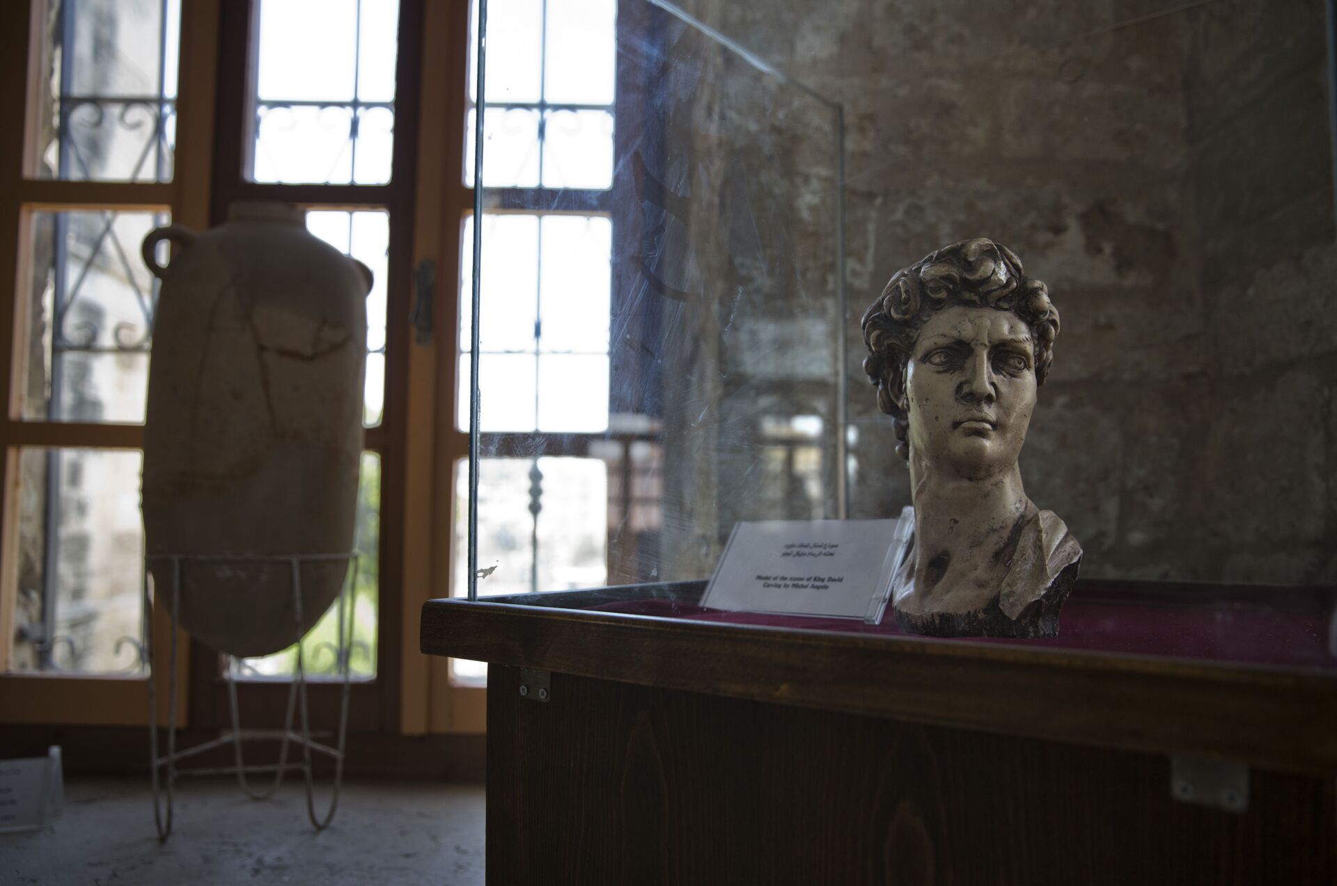 In this July 16, 2019 photo, an ancient bust of King David is displayed inside the historical Pasha Palace run by Gaza's Ministry of Tourism and Antiquities, in Gaza City. - Sputnik International, 1920, 11.07.2022