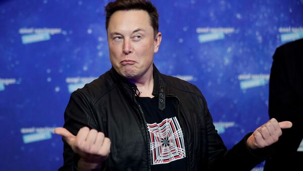 SpaceX owner and Tesla chief executive, Elon Musk, grimaces after arriving on the red carpet for the Axel Springer award, in Berlin, Germany, 1 December 2020. - Sputnik International