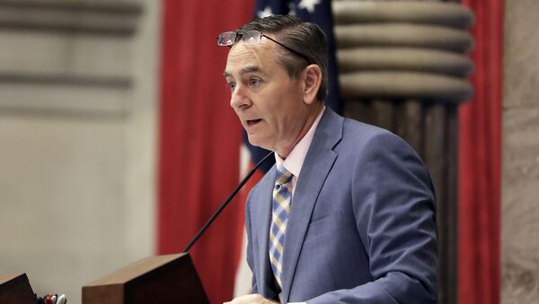 FILE - In this May 1, 2019 file photo, House Speaker Glen Casada, R-Franklin, stands at the microphone during a House session in Nashville, Tenn. Casada announced Tuesday, May 21, 2019 he plans to resign from his leadership post following a vote of no confidence by his Republican caucus amid a scandal over explicit text messages. (AP Photo/Mark Humphrey, file) - Sputnik International