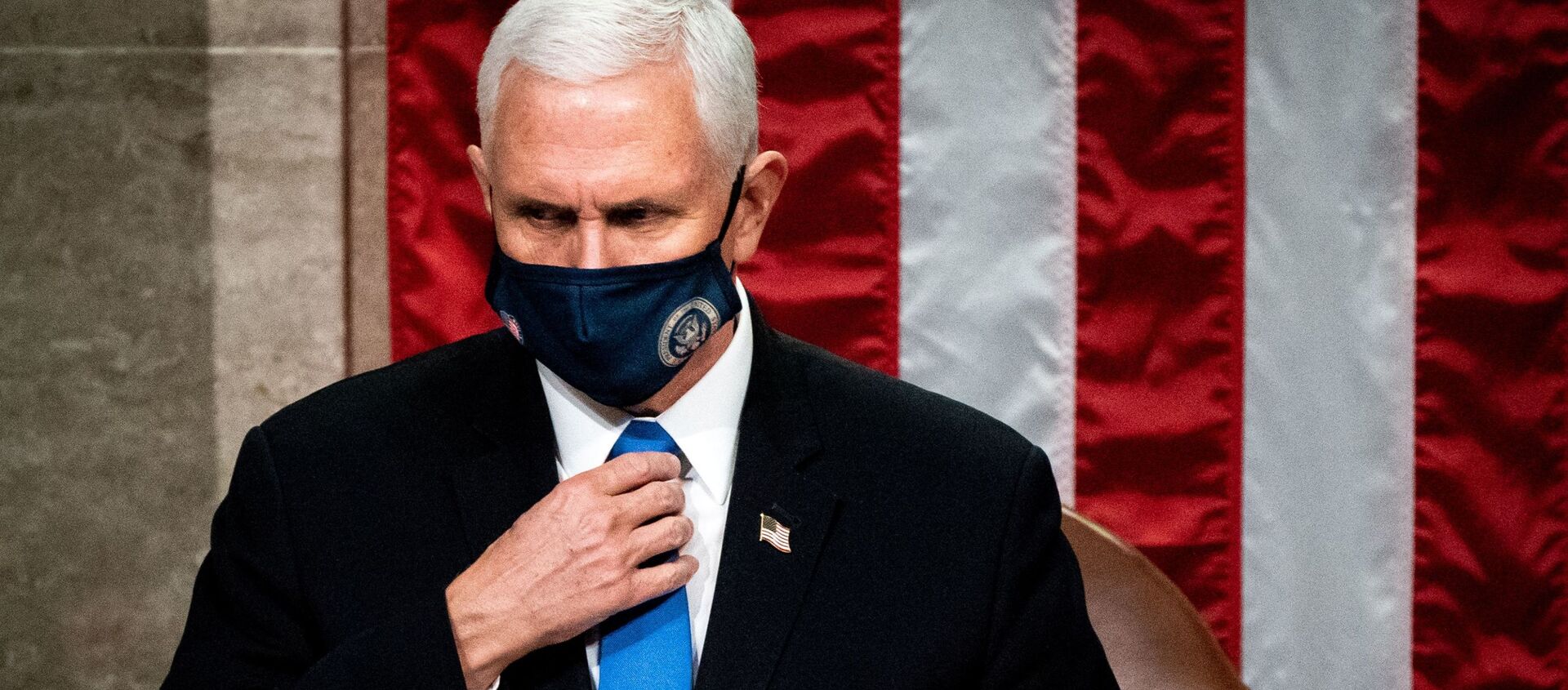 Vice President Mike Pence presides over a Joint session of Congress to certify the 2020 Electoral College results after supporters of President Donald Trump stormed the Capitol earlier in the day, on Capitol Hill in Washington, U.S. January 6, 2021. - Sputnik International, 1920, 10.01.2021