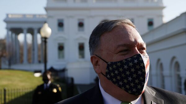 U.S. Secretary of State Mike Pompeo walks on the ground of the White House December 11, 2020 in Washington, DC - Sputnik International