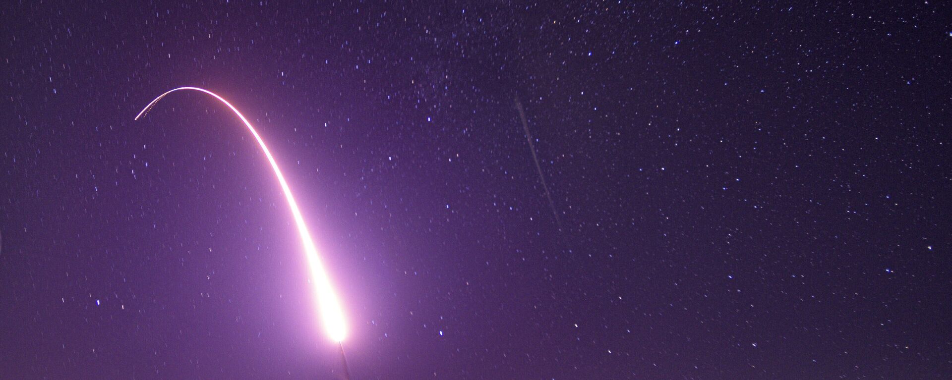 This image taken with a slow shutter speed on Oct. 2, 2019, and provided by the U.S. Air Force shows an unarmed Minuteman 3 intercontinental ballistic missile test launch at Vandenberg Air Force Base, Calif. The Pentagon has raised to $95.8 billion the estimated cost of fielding a new fleet of land-based nuclear missiles to replace the Minuteman 3 - Sputnik International, 1920, 01.11.2023