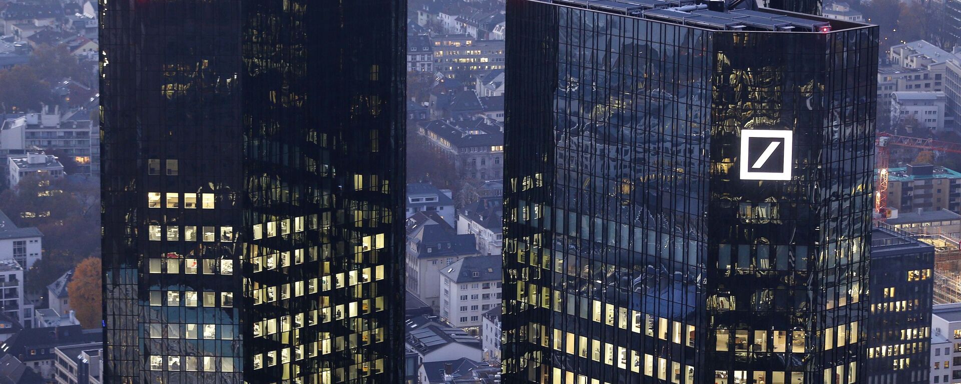 FILE - In this Nov. 13, 2012 file photo, the headquarters of Deutsche Bank is photographed in Frankfurt, Germany - Sputnik International, 1920, 01.02.2024