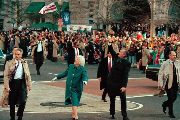From Ronald Reagan to Donald Trump: Four Decades of Presidential Inauguration Ceremonies. - Sputnik International
