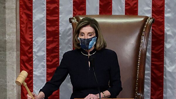U.S. House Speaker Nancy Pelosi (D-CA) presides over the vote to impeach President Donald Trump for a second time - Sputnik International