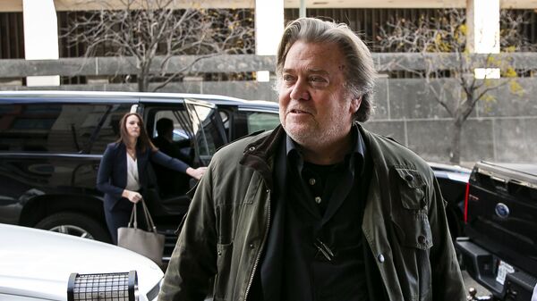Former White House strategist Steve Bannon arrives to testify at the trial of Roger Stone, at federal court in Washington, Friday, Nov. 8, 2019.  - Sputnik International