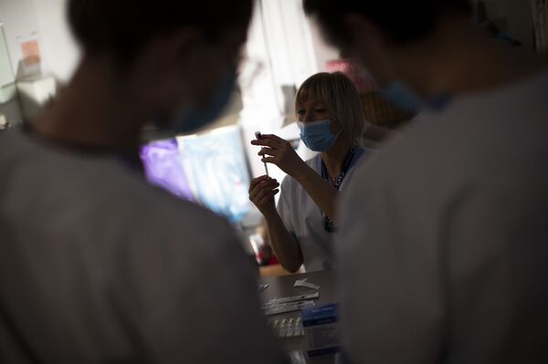 Belgian MEP Slams Government’s COVID-19 Vaccination Approach as ‘Really Horrendous’ - Sputnik International