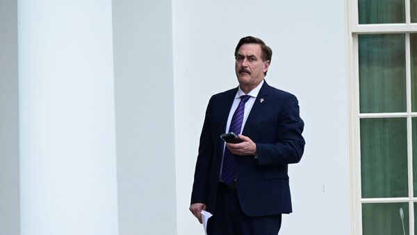 Mike Lindell, CEO of My Pillow, stands outside the West Wing of the White House in Washington, U.S., January 15, 2021 - Sputnik International