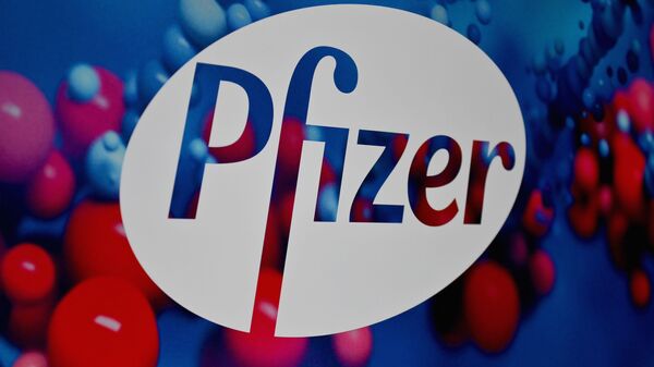 The Pfizer logo is seen at the Pfizer Inc. headquarters on December 9, 2020 in New York City - Sputnik International