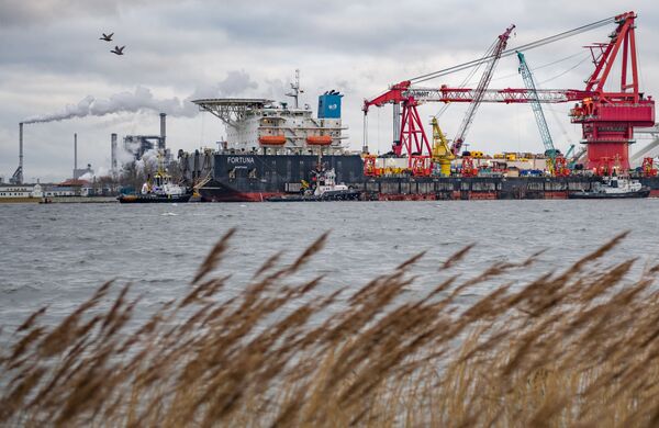 West’s Navalny Hypocrisy a Gas West’s Navalny Hypocrisy a Gas - Sputnik International