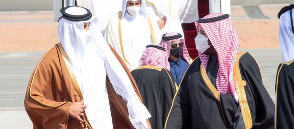 Saudi Arabia's Crown Prince Mohammed bin Salman welcomes Qatar's Emir Sheikh Tamim bin Hamad al-Thani upon his arrival to attend the Gulf Cooperation Council's (GCC) 41st Summit in Al-Ula, Saudi Arabia January 5, 2021 Saudi Arabia's Crown Prince Mohammed bin Salman welcomes Qatar's Emir Sheikh Tamim bin Hamad al-Thani upon his arrival to attend the Gulf Cooperation Council's (GCC) 41st Summit in Al-Ula, Saudi Arabia January 5, 2021 - Sputnik International