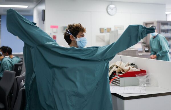 COVID is Still Winning! - Sputnik International