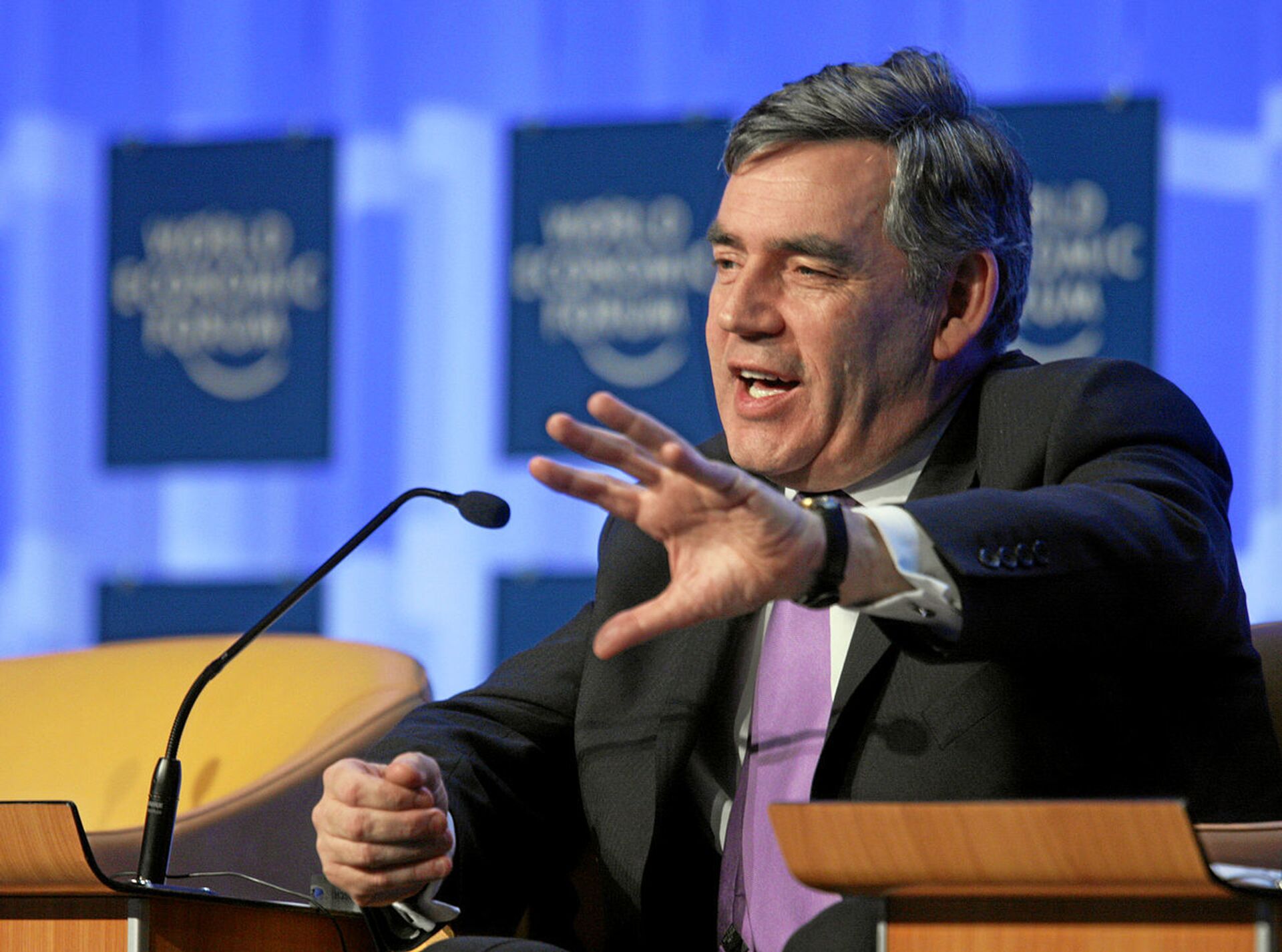Ex-UK Prime Minister Gordon Brown Accuses Government of 'Betraying a Generation of Unemployed' - Sputnik International, 1920, 01.03.2021